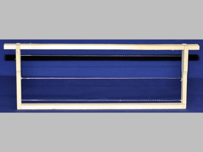 Rähmchen, Hoffm. EM flach, gedrahtet, mit Ösen, 395 x 159 x 370 mm